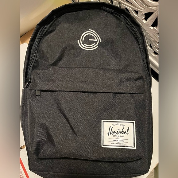 Herschel Eco XL Classic 15 in Laptop Backpack. NWT Small emblem on front center. - Picture 5 of 13